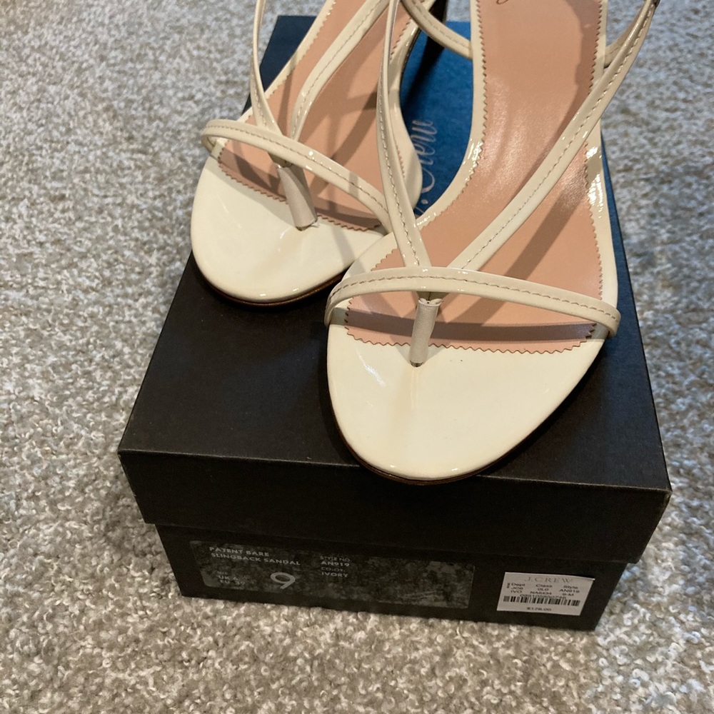 Brand new Jcrew sling back sandal in ivory/black 9